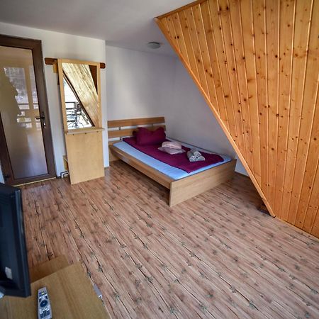 Vila Florilor Буштени Экстерьер фото